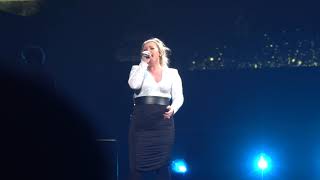 Kelly Clarkson - medley of songs - (2019-01-25) - Fresno, CA