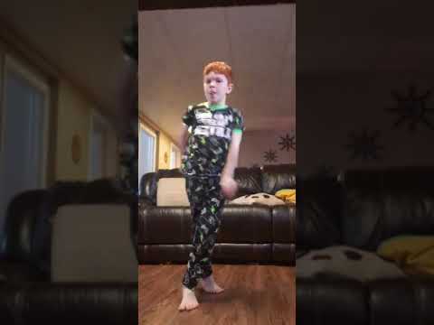 dancetube: 7 rings: Arianna grende