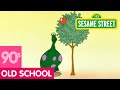 Sesame Street Dino The Dinosaur Gets The Apple