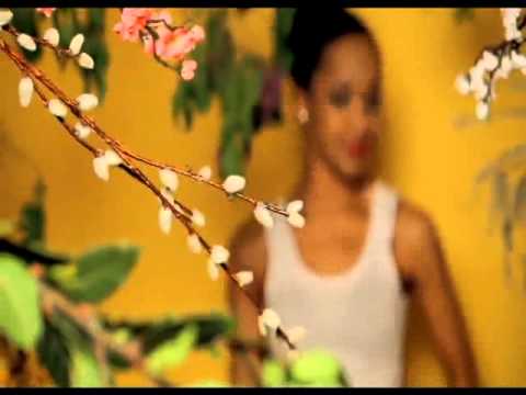 Selah ft. Sadie Ama. Mz Bratt  (Prod. DaVinChe) - Womans World
