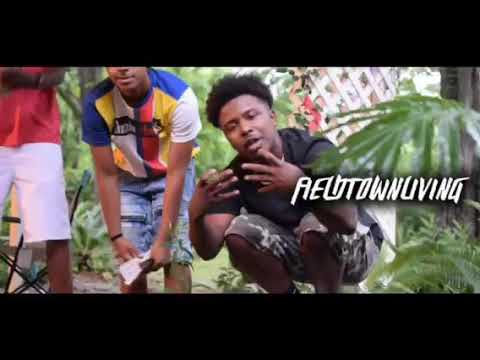 FieldTownLiving & Polo Ralph - Pull Up
