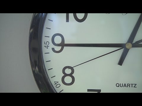 サマータイムは健康に有害？地元の医者は「イエス」と言う (Is Daylight Saving Time hazardous for your health? Local doctor says 'yes')