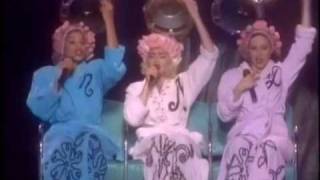 Madonna - Material Girl [Blonde Ambition Tour]