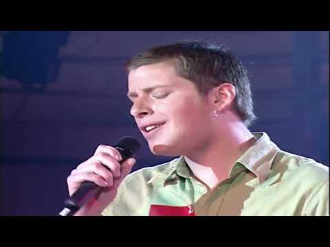 Rojo 3ra Generacion 2003 | David Dionich junto a Monserrat Bustamante - No Se Olvidarte