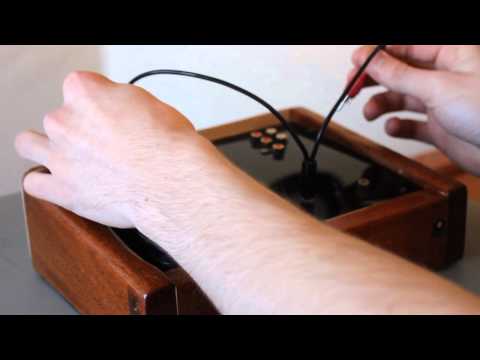 Custom Circuit bent Akai S2800 Sampler Demo