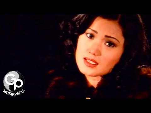 Evie Tamala - Sedingin Salju (Official Music Video)