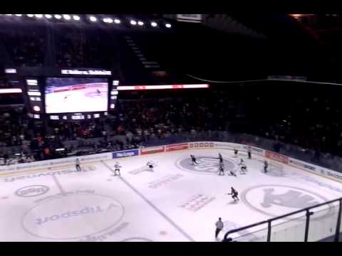 Posledné sekundy zápasu play-off CHL medzi HC Košice a AIK Skelleftea