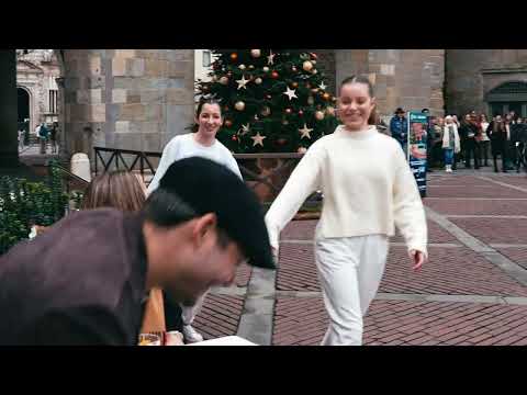 "Unforgettable Flash Mob Marriage Proposal in Piazza Vecchia, Bergamo | SAY YES in Italy"