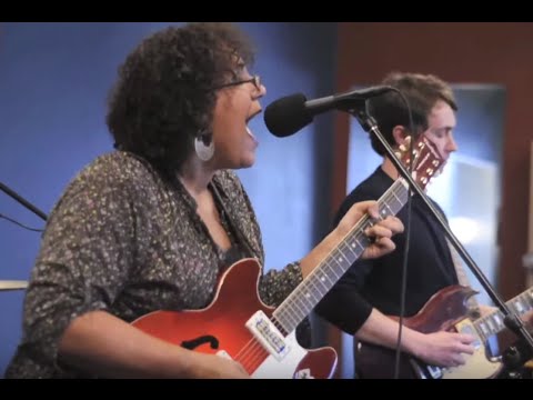 Alabama Shakes - Goin' To The Party - 7/6/2010 - Paste Magazine Offices, Decatur, GA