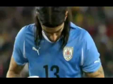 Loco Abreu - cavadinha na Copa 2010