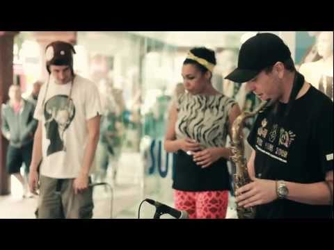 Mr Woodnote, Eva Lazarus & Lil Rhys Live in Exeter 15/05/11