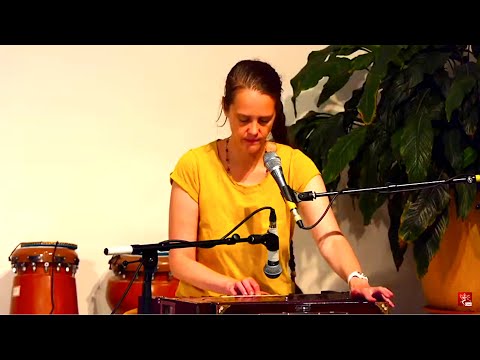 Energie Meditation mit Chitra - Satsang Yoga Vidya Live Ritual Kirtan singen 20:00 Uhr 27.07.2020