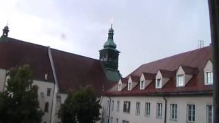 preview picture of video 'Graz, Dom: Sonntagseinläuten'