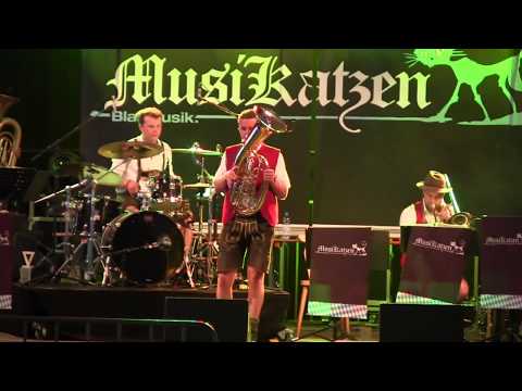 Musikatzen - Pezi's Tenorhorn 2.0 - Woodstock der Blasmusik 2017