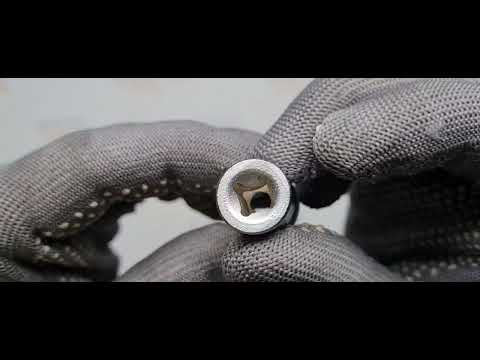 Головка торцевая 6-гранная удлиненная 1/4" 13 мм YATO (YT-1424) Головка торцевая 6-гранная удлиненная 1/4" 13 мм YATO (YT-1424)