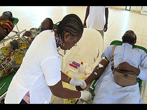 Société:  Les membres d’un réseau social initient un don de sang à Bouaké