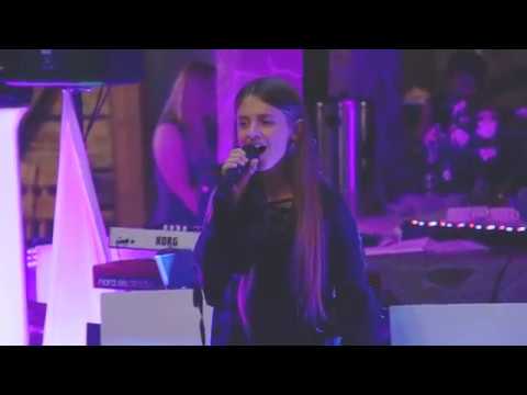 Julia Chmielarska i łzy Pary Młodej|niespodzianka na weselu|The Voice Kids Poland|