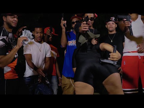 La 100cia - Carro Extraño🚗🔫 -  (By: Robert Films)