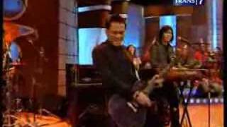 Download lagu Empat Mata -Dewa-Sedang Ingin Bercinta mp3