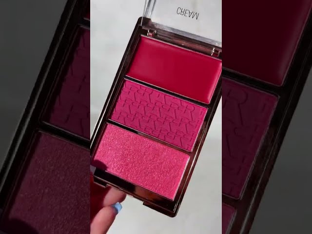 Vídeo relacionado con Revolution, Blush Icon Palette, Colorete en Crema & Polvo Compacto, Alta Pigmentación, Paleta de Rostro, Vegano y Libre de Crueldad, 3 Tonos, My Cherry Truth