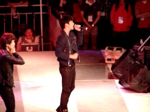 [FANCAM] 2011.05.19 Hongik Uni Festival:  Seo InKuk - Broken