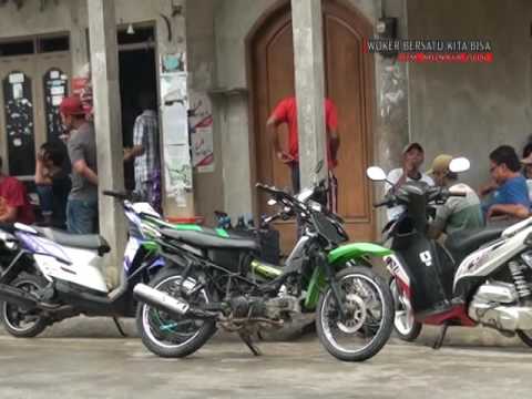 monata WOKER 2016 KEHILANGAN TONGKAT