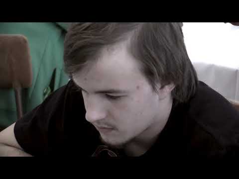 študenti 7.1.  IM Jerguš Pecháč  -   Marek Ladňák 1:0