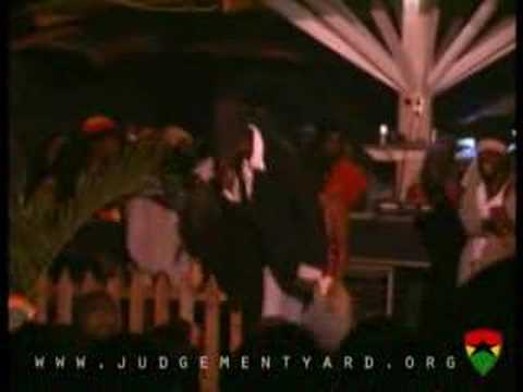 Love Mi Chalice Cup lyrics