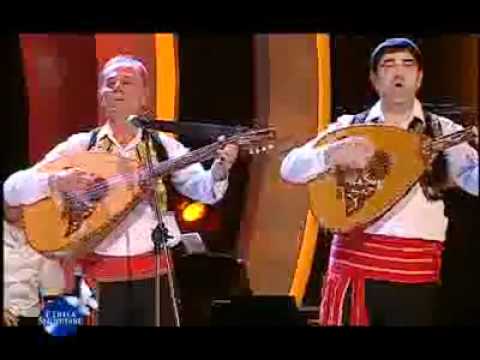 Grupi Kolonjes Moj E Vogla Kolonjare.flv