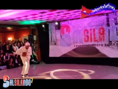 Movimientolatino a Salsilando - Santiago Hernandez