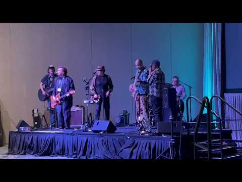 Andrei Alexandrescu drumming at CppCon2023