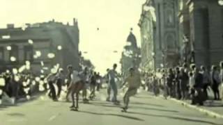 Deerhoof - The Tears and Music of Love