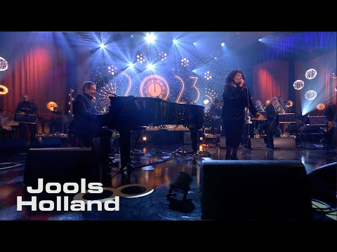 Jools Holland & his R'n'B Orchestra and Ruby Turner - Roll Out Of This Hole (Hootenanny 22/23)