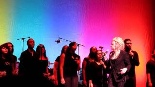 Cyndi Lauper - True Colors - Home for the Holidays Concert
