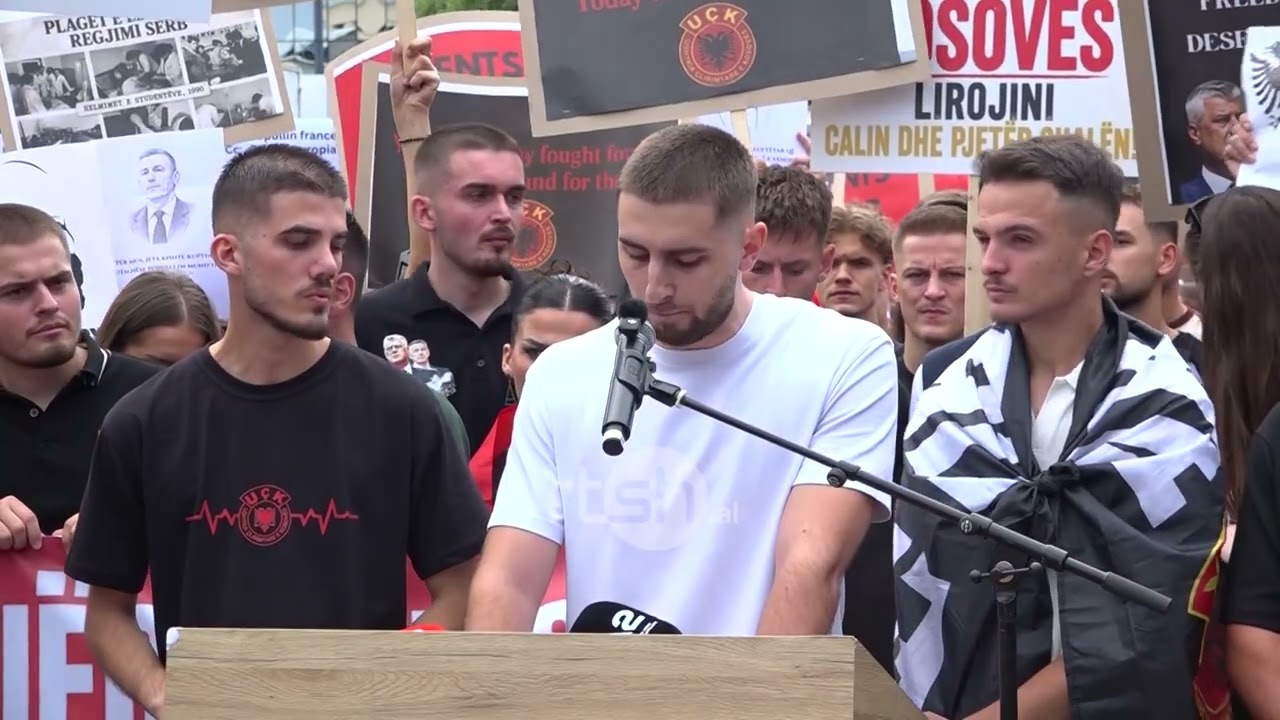 Studentët kërkojnë liri për çlirimtarët, të rinjtë i bashkohen protestës kundër “Hagës”