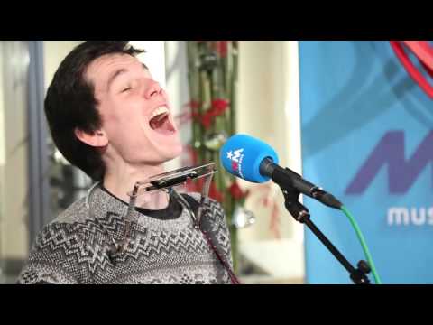 MNM: Milo Meskens: I Jumped From An Airplane