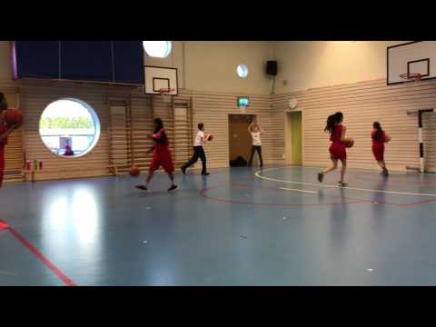 Träningsmatch flickor 05!