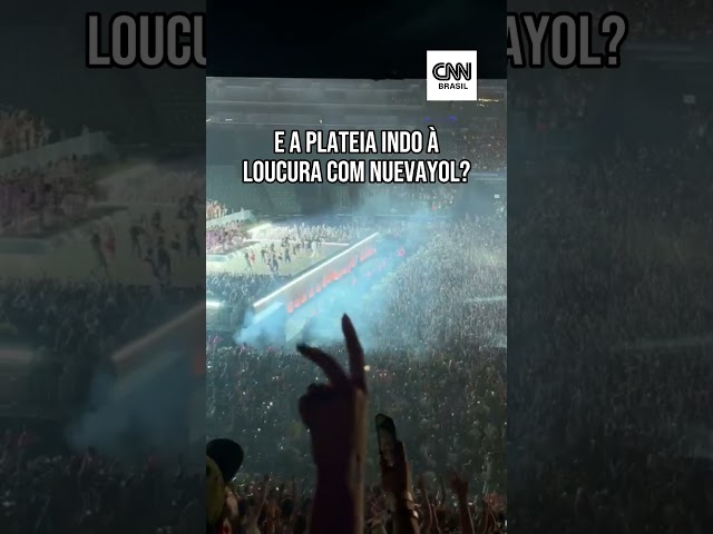 E a plateia indo à loucura com Nuevayol no show do Bad Bunny? | CNN Pop