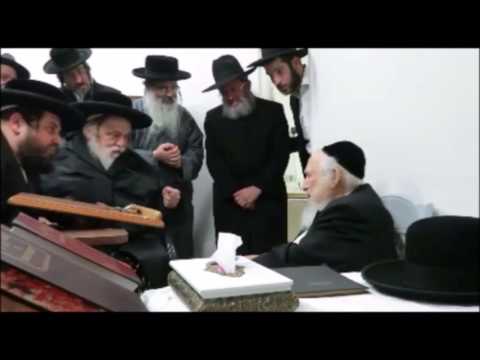 Toldos Avraham Yitzchok Rebbe Menachem Avel R' Shmuel Auerbach Over Loss Of Sister