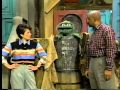Sesame Street Linda Loses Barkley