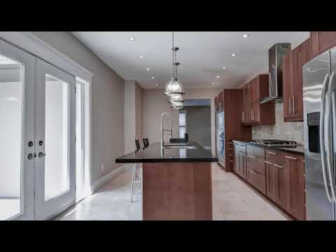2562 Glengarry Road, Mississauga