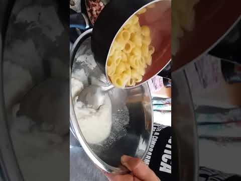 Pasta ricotta e pancetta