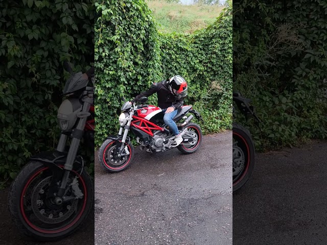 Vídeo relacionado con 1 Par Empuñaduras Manillar Moto para Monster 696 695 620 400 796 S2R 800, Puños Aleación Aluminio Y Goma Antideslizante, Universales 22/24mm, Mayor Comodidad,Black