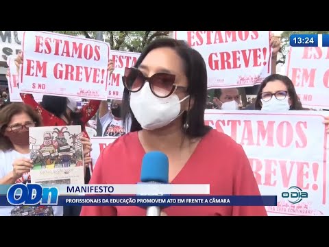 Profissionais da educação promovem ato em frente à Câmara 14 02 2022