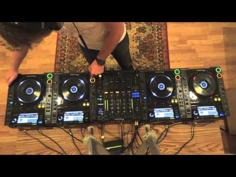 WAEV - 4 CDJ2000's Mix 2