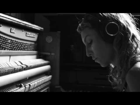 download lagu mp3 mp4 Sophie Hutchings Yonder, download lagu Sophie Hutchings Yonder gratis, unduh video klip Sophie Hutchings Yonder