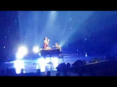 DUA LIPA ft. PABLO ALBORÁN "HOMESICK" live Madrid 02-11-18