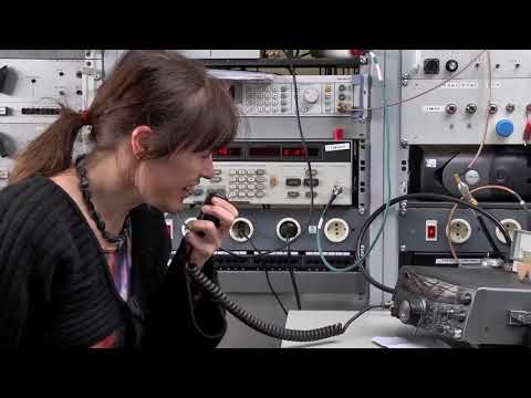 Moon Bouncing (Earth-Moon-Earth communication) with Dutch singer Fay Lovsky