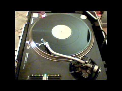 Smokin beats feat. Beverley T. - I Feel Good Remix