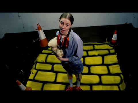 The Hanging Munchkin... Dorothy Gale: A Period Drama